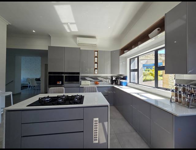 4 BEDROOM HOUSE FOR SALE IN PALM LAKES ESTATE